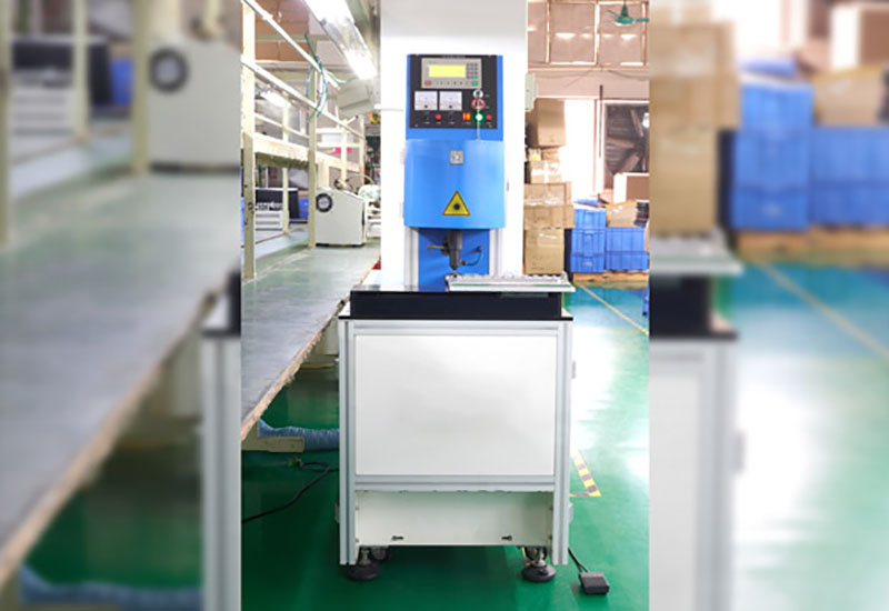 Carbon dioxide laser stripping machine